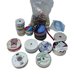 Lote De Colección De 25+ Carretes Completos/Parte De Artesanía Cinta Novedad Nuevo Y Usado Assrt - Imagen 1 de 9