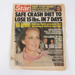 Vintage Tabloid The Star March 25th 1980 Mary Tyler Moore Bo Derek Fred Astaire - Picture 1 of 5