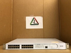 3Com SuperStack 3 Schalter 3300 TM (3C16986A) mit Rackbefestigungshalterungen (inkl. MwSt.) - Bild 1 von 8