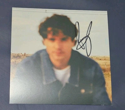 Bradley Simpson  - The Panic Years. Signed, The Vamps.  - Изображение 1 из 4