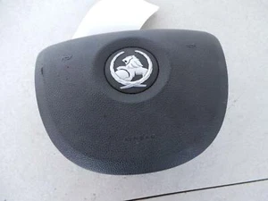 HOLDEN CAPRICE BLACK RIGHT AIRBAG IN STEERING WHEEL, WM 09/06-08/10 - Picture 1 of 9