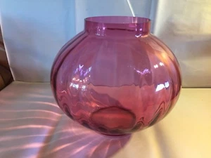 Cuenco/florero vintage de vidrio de arándano de 12 x 14 pulgadas, vidrio peregrino - Imagen 1 de 4