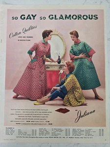 1953 So Gay So Glamorous Mujer Juliana Batas de baño acolchadas anuncio de moda vintage - Imagen 1 de 1