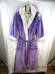SILVER LILLY GRÖSSE S/M neu mit Etikett 100 % Polyest Violett flauschig dick Sherpa Kapuze Morgenmantel Kleid - Bild 1 von 24