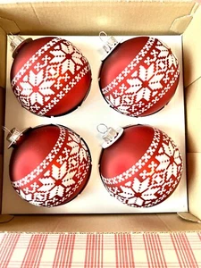 4 MATTE RED WHITE GLITTER SNOWFLAKE GLASS BALL ORNAMENTS NORDIC SWEATER DESIGN - Picture 1 of 6