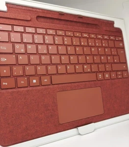 Microsoft Surface Signature Tastatur OHNE Pen Typecover Pro X, Pro 8, Pro 9 rot - Bild 1 von 5