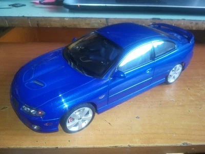 Modellino auto PONTIAC GTO 2006 coupe blu 1/18 GMP RARO - Immagine 1 di 4