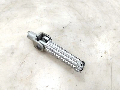 Yamaha YZF R1 2007 2008 08 reposapiés delantero izquierdo reposapiés  Foto 1 de 4