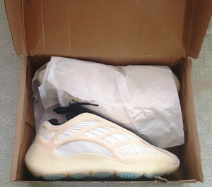 Sports Shoes Sneakers / Tennis Size 42/260 White & Black Luminous  - Picture 1 of 8