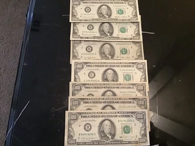 100-долларовые банкноты старого стиля. - Изображение 1 из 4