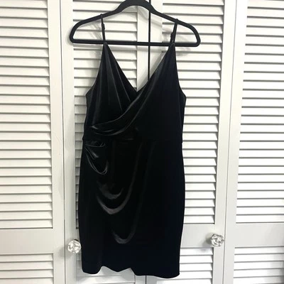 Mini Vestido Gianni Bini Negro Terciopelo Envolvente Cóctel Fiesta Correa Espagueti Talla 10 Foto 1 de 4