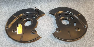 BMW E21 Brake protection plate, front axle, Left and Right set, Original NEW - Image 1 of 4