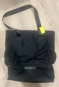 BEYOND YOGA Convertible Gym Bag Backpack 19” NWT Black - Picture 1 of 8