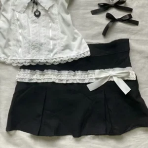 Lace White Kawaii T-shirt - Y2K Grunge Crop Top for Women - Picture 1 of 9