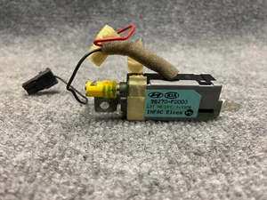 2017-2020 Hyundai Elantra Rear Right Antenna Amplifier 96270-F2000  Oem - Bild 1 von 6