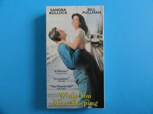 WHILE YOU WERE SLEEPING (VHS) SANDRA BULLOCK, BILL PULLMAN - Picture 1 of 8