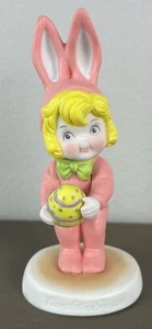 Statuina vintage Campbell's Soup bambini ceramica ragazza, uovo di Pasqua rosa coniglietto vestito 5" - Foto 1 di 9