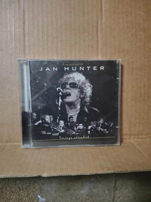 Ian Hunter - Strings Attached Foto 1 de 4