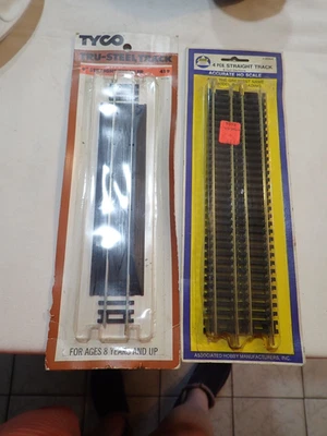 Vintage Tyco & AHM Train Tracks - HO Scale - used - 5 tracks total - Image 1 of 4