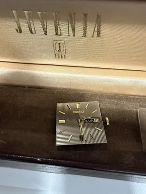 MECANISMO JUVENIL AUTOMÁTICO DÍA FECHA Foto 1 de 4