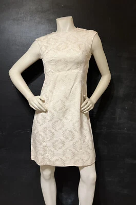 VINTAGE 60s SHIFT 70s BEIGE WHITE FLORAL DAMASK DRESS MOD SCOOTER SLEEVELESS - Image 1 of 4