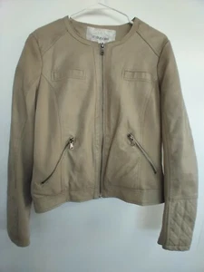 Chaqueta de cuero sintético con cremallera marrón Maurices mediana para mujer - Imagen 1 de 5