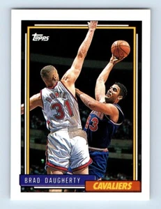 1992-93 Topps Brad Daugherty Cleveland Cavaliers #352 - Picture 1 of 2