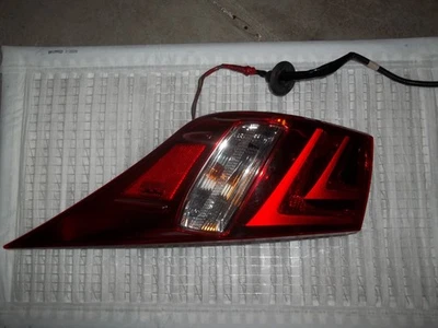 Lexus IS250 IS350 2014 2015 2016 sedán lado del conductor LED luz trasera exterior OEM Foto 1 de 3