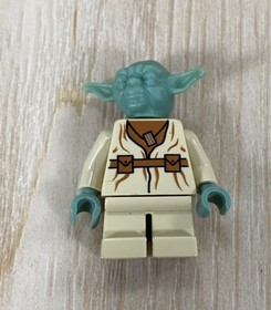 Lego Star Wars Yoda Minifigure (4502, 7103, 7260) sw0051