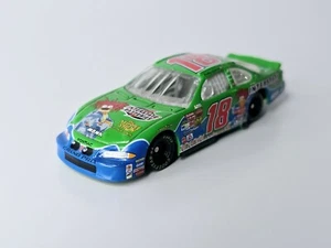Action - 2002 Pontiac - Bobby Labonte #18 The Muppet Show - 1:64 Diecast - Picture 1 of 8