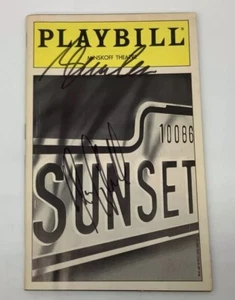 PLAYBILL Magazine Sunset Blvd Signed Glenn Close Alan Campbell 1994 Theatre - Picture 1 of 8