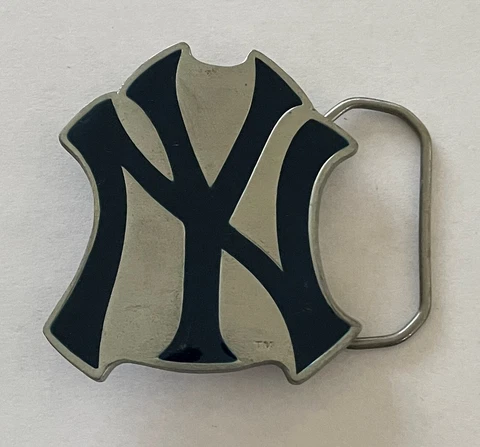 MLB New York Yankees Enameled Metal Belt Buckle Slightly Imperfect Cover