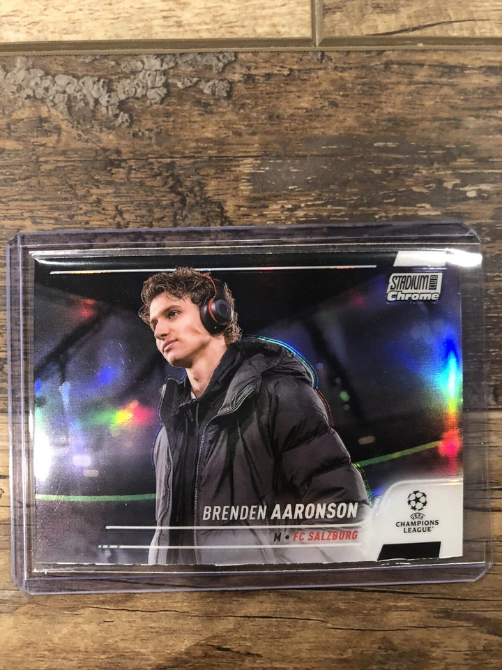 2021-22 Topps Stadium Club Chrome Brenden Aaronson Refractor #15 FC Salzburg - Image 1 of 2