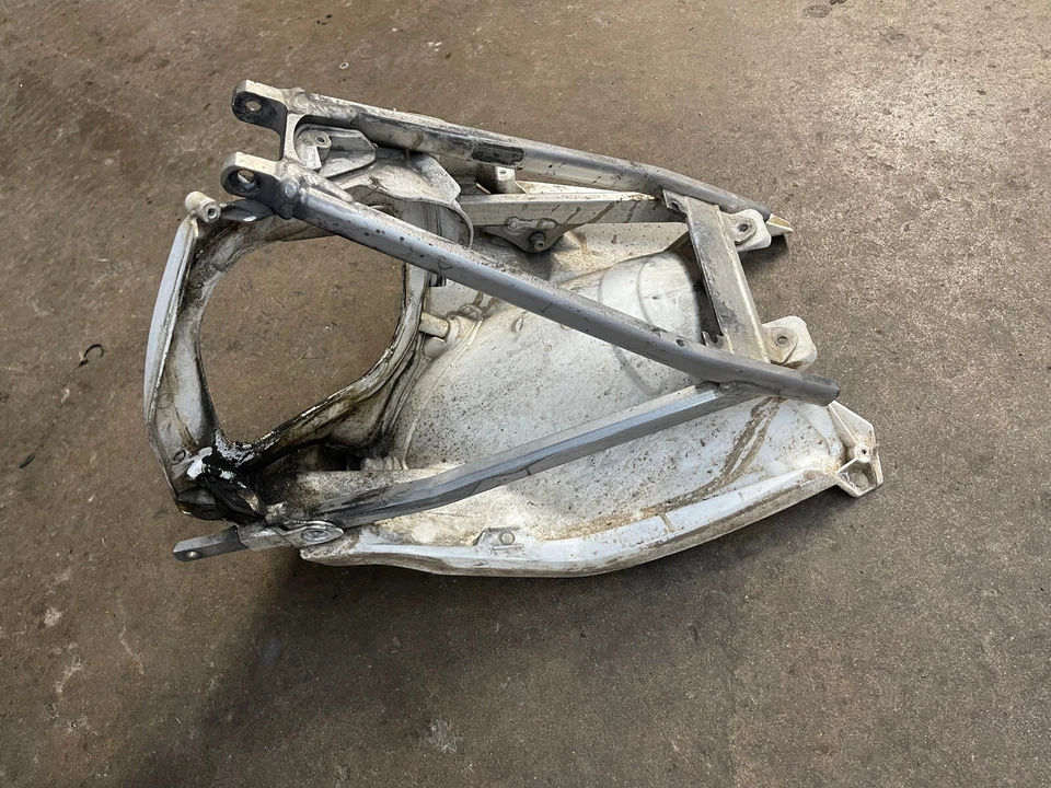 2016-2018 KTM subquadro traseiro de fábrica fabricante de equipamento original 19 SX-F 17 250 350 450 XCF XC - Imagem 1 de 3