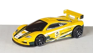 Hot Wheels loose Mclaren F1 GTR yellow Kroger Exclusive Retro Racers - Picture 1 of 2
