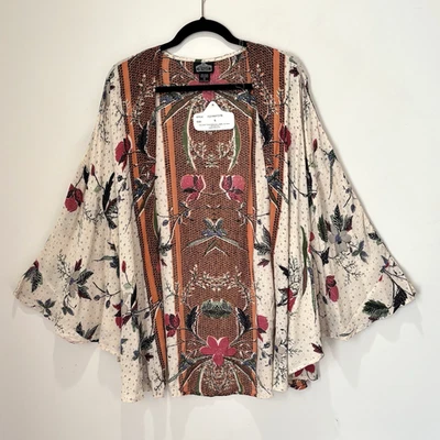Angie Floral Boho Kimono Size Small Beach Coastal Neutral NEW NWT A78 - Image 1 of 4