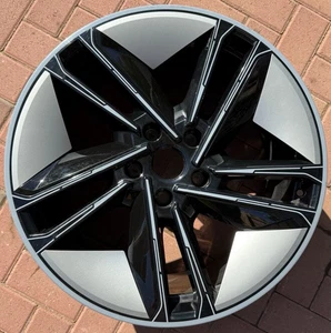 AUDI E-TRON GT RS 21" Factory OEM Wheel Rim FRONT Black & Grey - Imagen 1 de 7