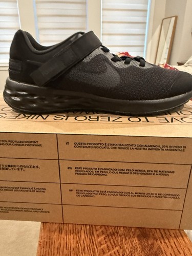 Nike Revolution 6 Youth 4.5