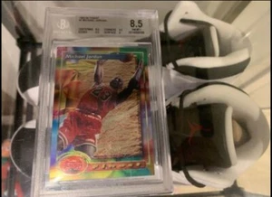 1993-94 Topps Finest - #1 Michael Jordan BGS 8.5 W/ 9.5 Corners/Edges - Picture 1 of 2