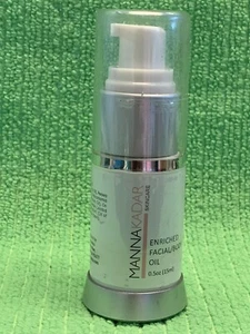 Manna Kadar skincare enriched facial/body oil - Picture 1 of 3