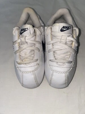 nike kids shoes size 10c - Image 1 of 4