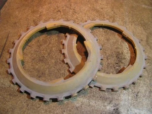 2 placas de maceta de maíz John Deere B90-24 plástico Lustran 494 694 24B 25b 71 - Imagen 1 de 2