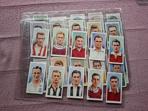 COMPLETE SET - WILLS - ASSOCIATION FOOTBALLERS (EIRE ISSUE NON ADH BACK) GD/VG - Picture 1 of 10
