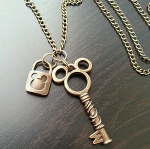 30 inch Long Bronze Large Retro Cartoon Mouse Key Lock Necklace Vintage Jewelry - Picture 1 of 5