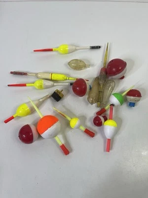 Vintage Lot of 17 Wooden and Plastic Fishing Bobbers - Image 1 of 4
