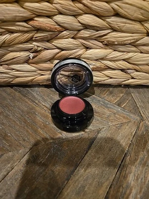 Mary Kay Signature BERRY Velvet Mousse Cheek Color .06 oz NEW - Read - Image 1 of 3