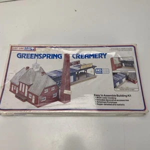 Life Like 1367 HO Greenspring Creamery Building Kit COMPLETE in ORIGINAL BOX - Picture 1 of 4