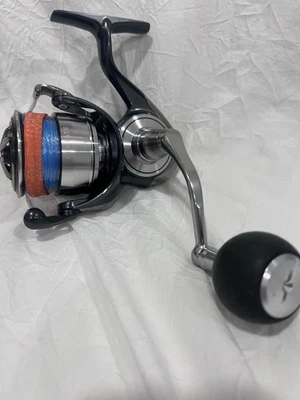 Carrete giratorio Daiwa 24 Certate SW 5000-XH Foto 1 de 4