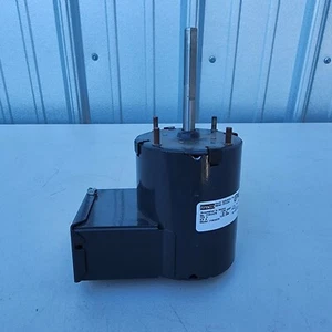 Fasco 71903079 | U90B1 | 1500 RPM 60Hz 120V 1/15 HP Electric Motor - Picture 1 of 6