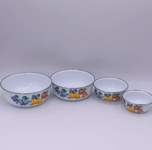 Vintage 4er Set Emaille Metall Servier Stapelschalen Obst Muster Birne Trauben - Bild 1 von 6